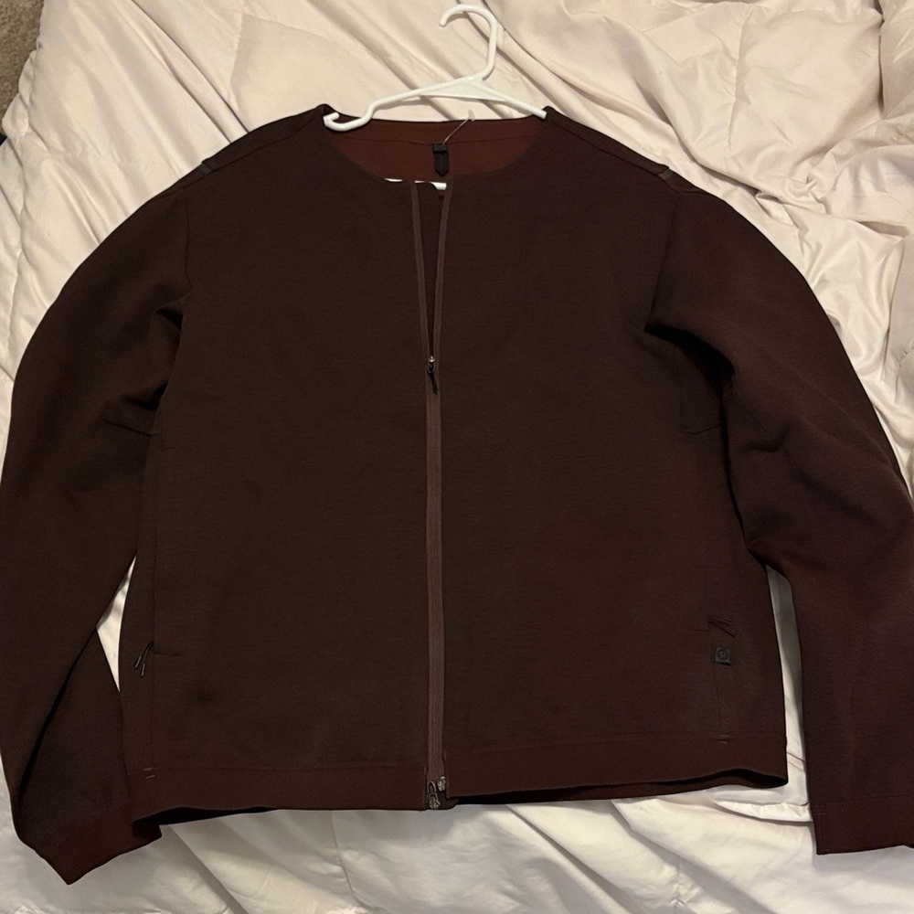 Lululemon men’s tech fleece zip up lightweight jacket